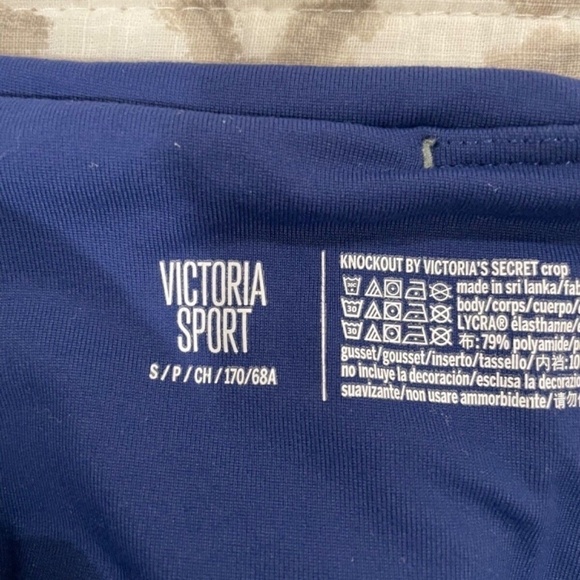 Knockout by Victoria's Secret Crop Leggings with Sheer Cutouts; Navy; Size S - Picture 4 of 6